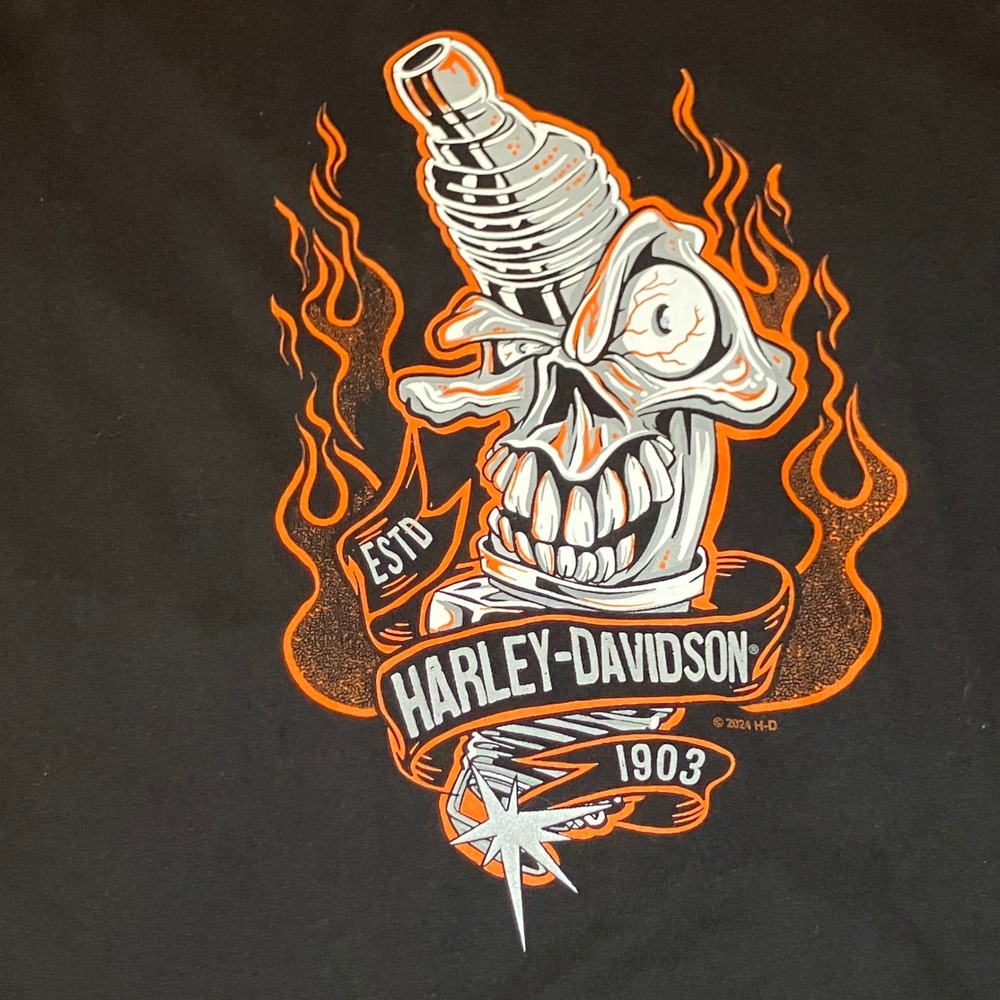 Harley-Davidson T-Shirt Mens 2XL Black Spark Plug Skull Beaumont TX - Picture 2 of 6
